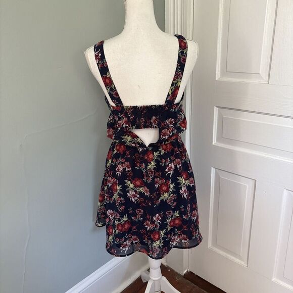 Divided, sleeveless Floral navy Knee Length dress size 10 Summer Sundress - Picture 3 of 4